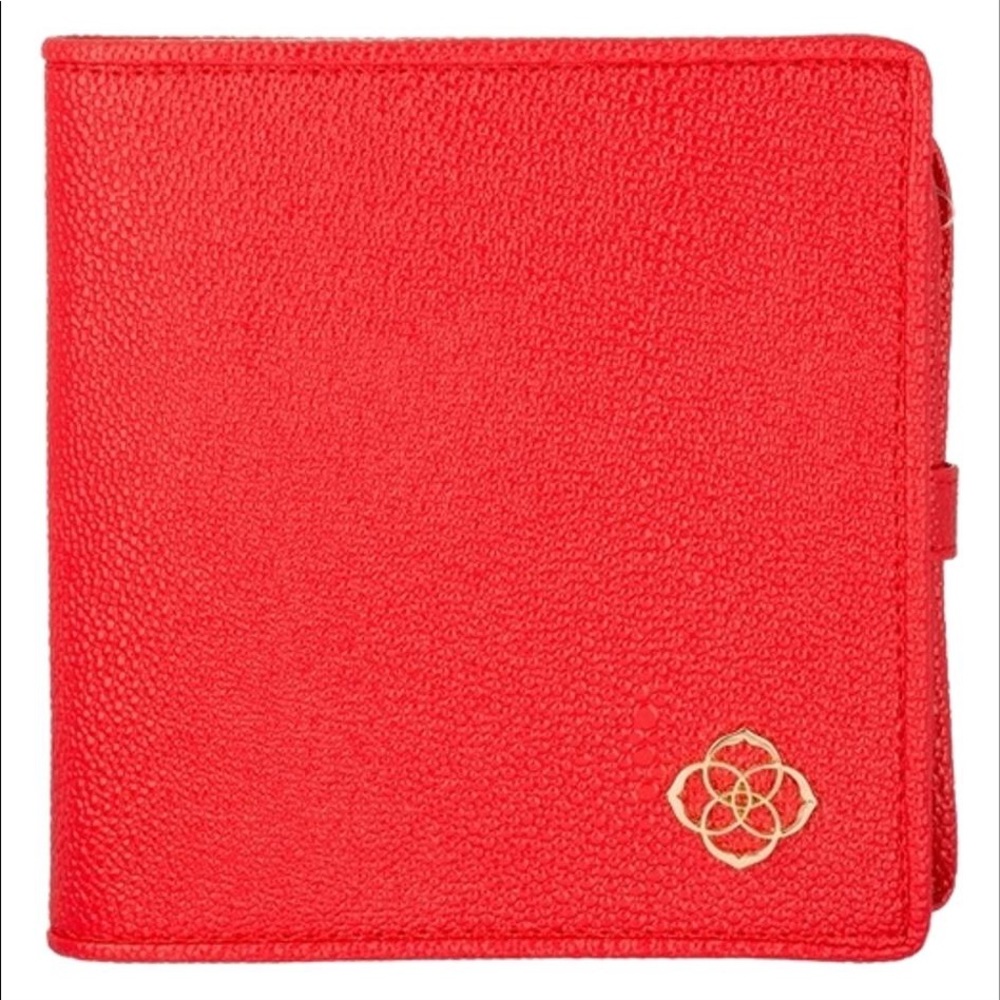 Kendra Scott small zip away jewelry organizer